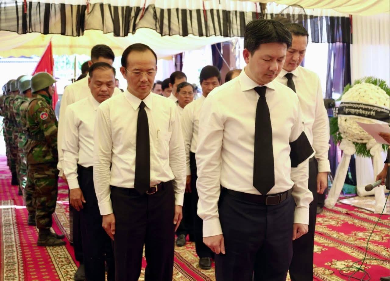 គណៈកម្មាធិការស.ស.យ.ក. ខេត្តបានចូលរួមគោរពវិញ្ញាណក្ខន្ធរបស់វីរកងទ័ពអនុសេនីយ៍ឯក សុខ ក្រឹម