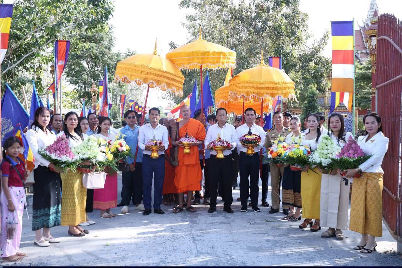 ស.ស.យ.ក. ស្រុកអង្គរបូរី បានចូលរួមពិធីបុណ្យមាឃបូជា នៅវត្តកំពង់ហ្លួង ឃុំអង្គរបូរី ស្រុកអង្គរបូរី ខេត្តតាកែវ