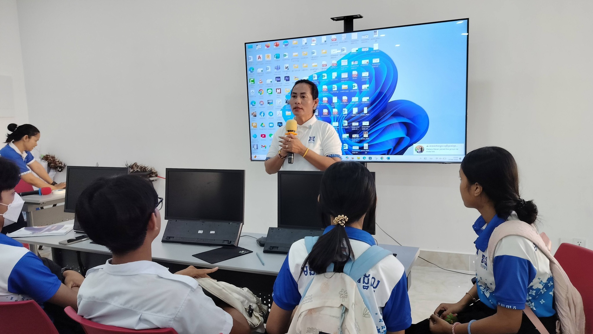 ក្រុមការងារ មនសិការពលរដ្ឋល្អខេត្តតាកែវ